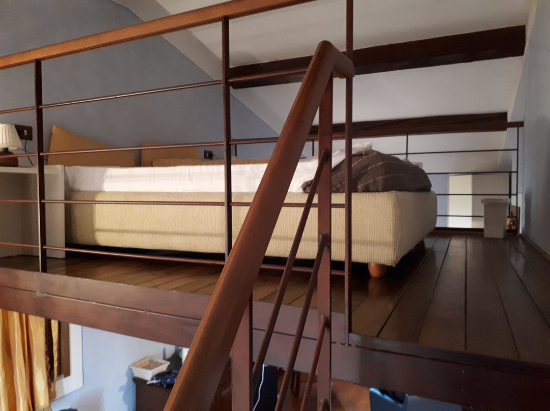 撒尼旅游酒店主图