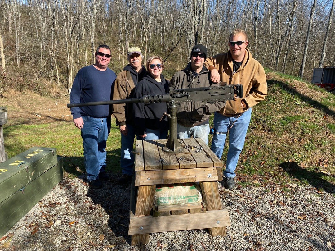 Washington County Machine Guns-West Alexander必去景点