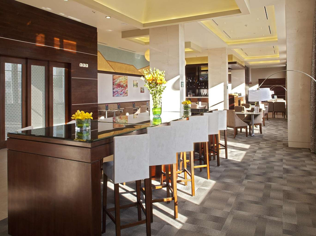 锡劳机场希尔顿欢朋酒店主图