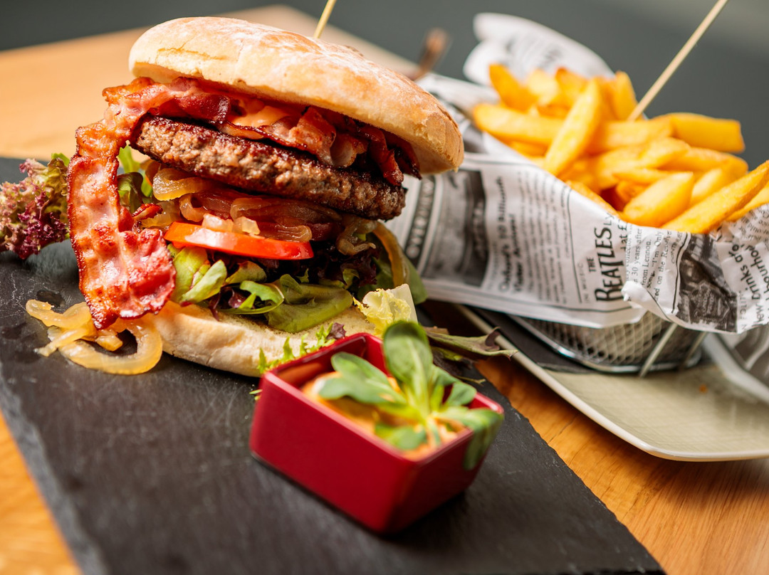 PolePosition Cafe & Bar