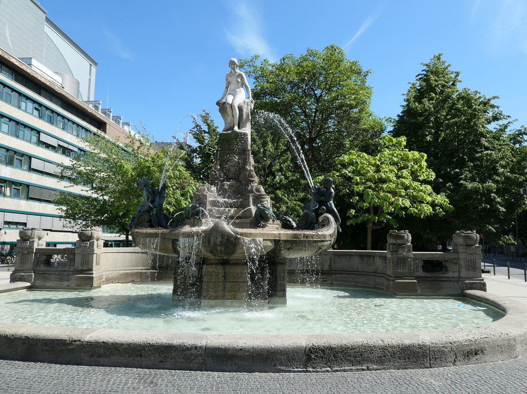 Marchenbrunnen -  fountain of fairy tales景点图片