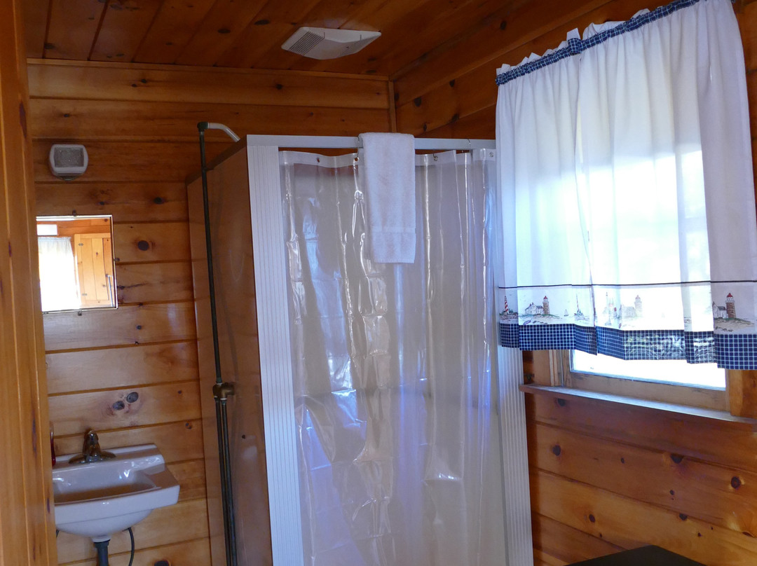 Driftwood Inn and Cottages主图