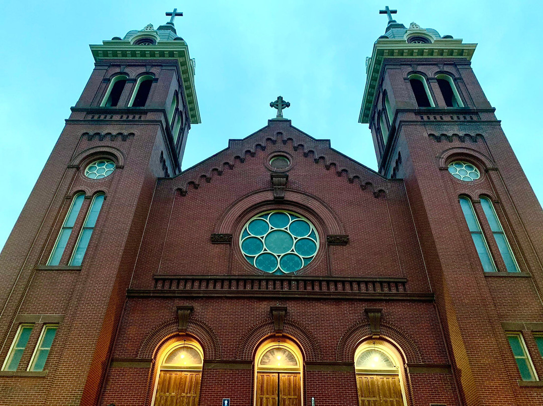 St. Michael's Catholic Church-大福克斯必去景点