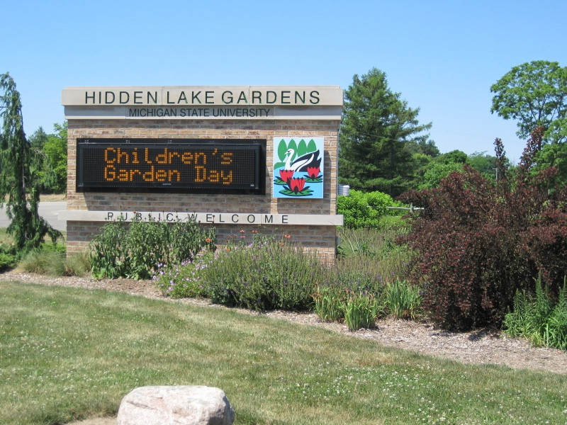 Hidden Lake Gardens景点图片