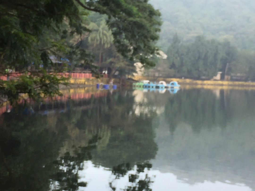 Upvan Lake景点图片