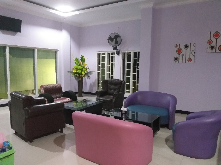 OYO 1138 Purple Hotel主图