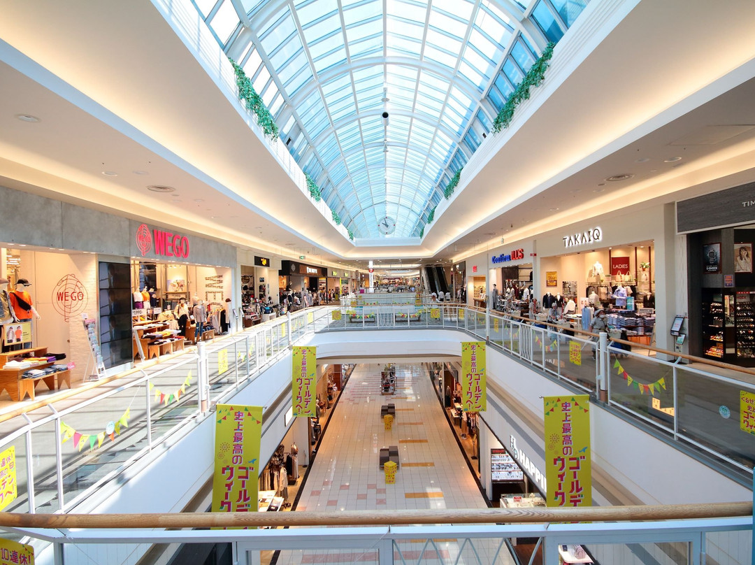 泉南市旅游景点-AEON MALL Rinku Sennan