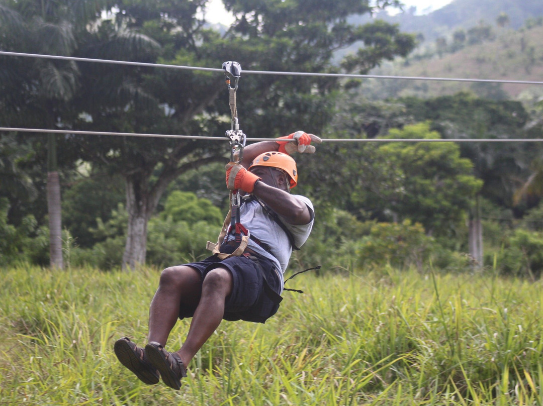 Canopy Adventure Zip Line Tours景点图片