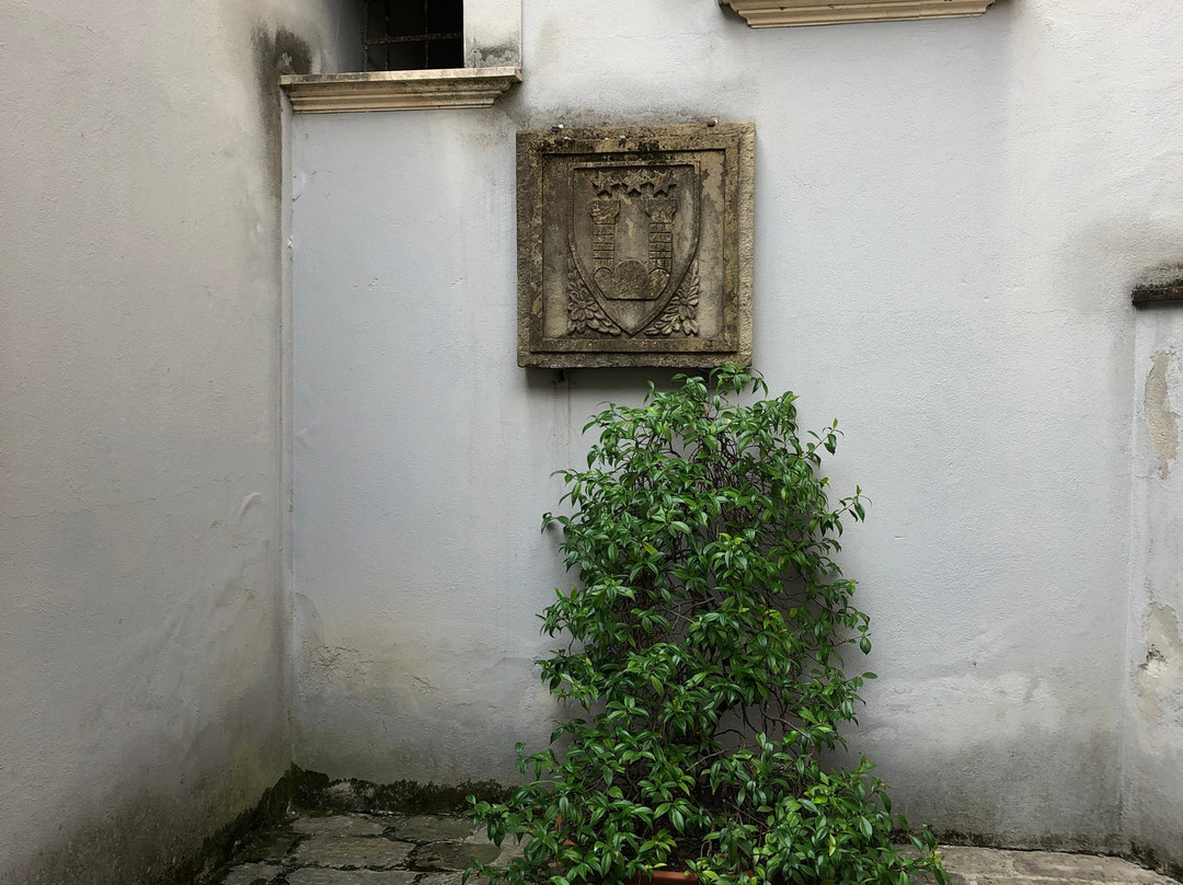Palazzo Loreti-Satriano di Lucania必去景点
