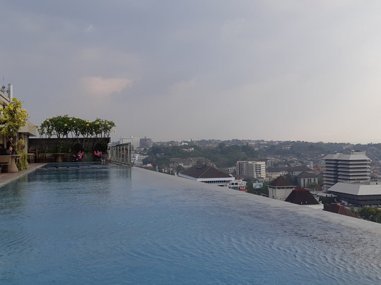 Louis Kienne Hotel Simpang Lima主图