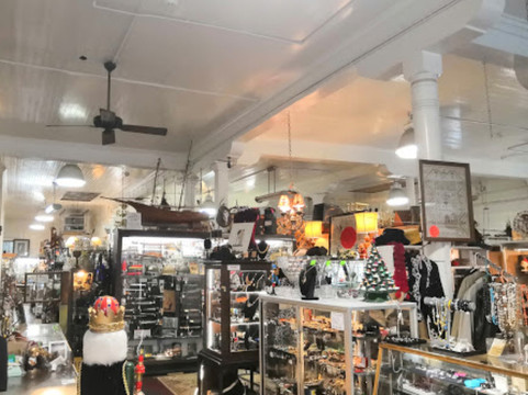 Magazine Antique Mall-新奥尔良必去景点