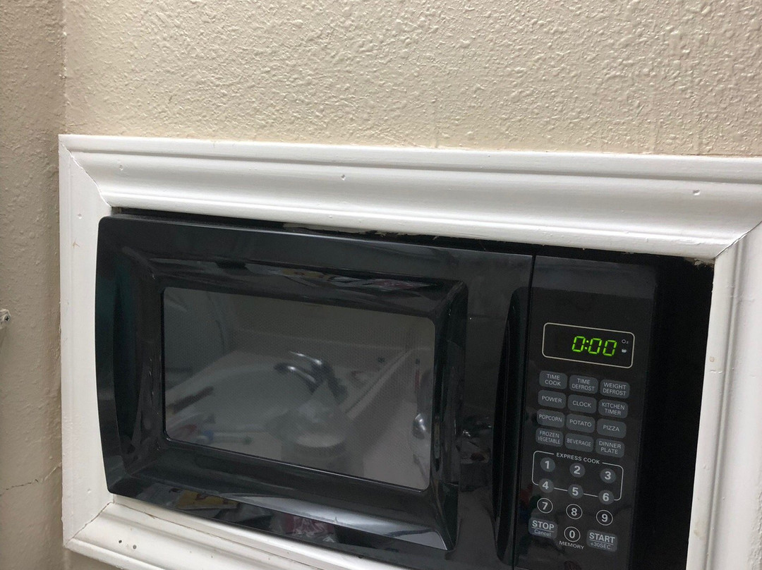 亨茨维尔戴斯旅馆及套房酒店主图