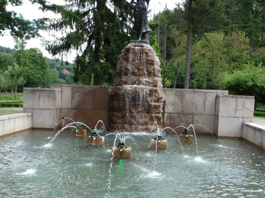 Zabytkowy Park Przygod i Pomnik Zrodel Wisly-Wisla必去景点