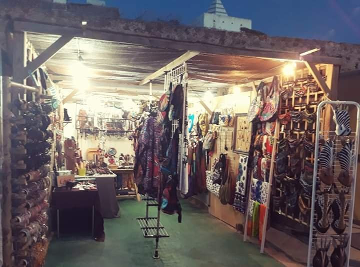 Mercado Artesanal de la Muralla景点图片