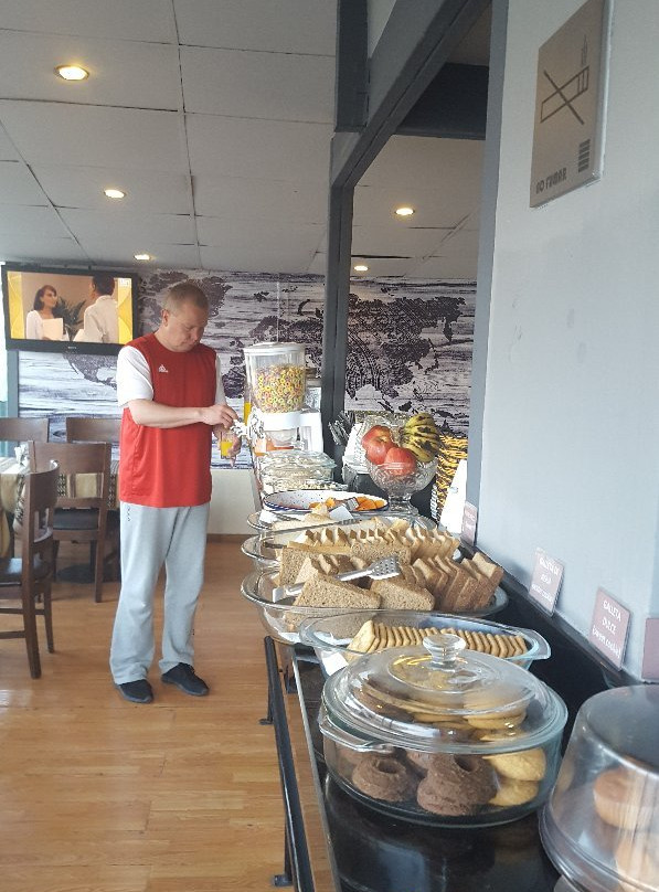 Hotel Monte Carlo主图