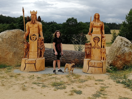 Holasovicky Stonehenge-Jankov必去景点