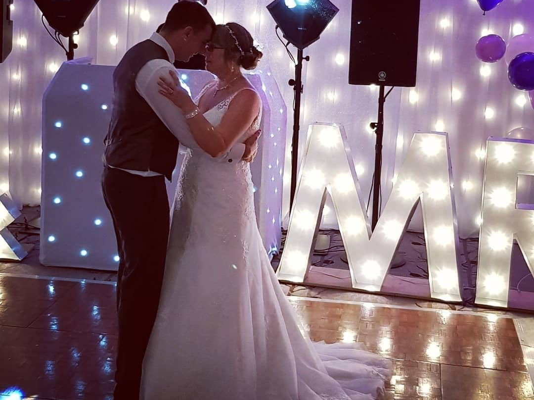 水晶布里斯托尔北部农庄酒店主图