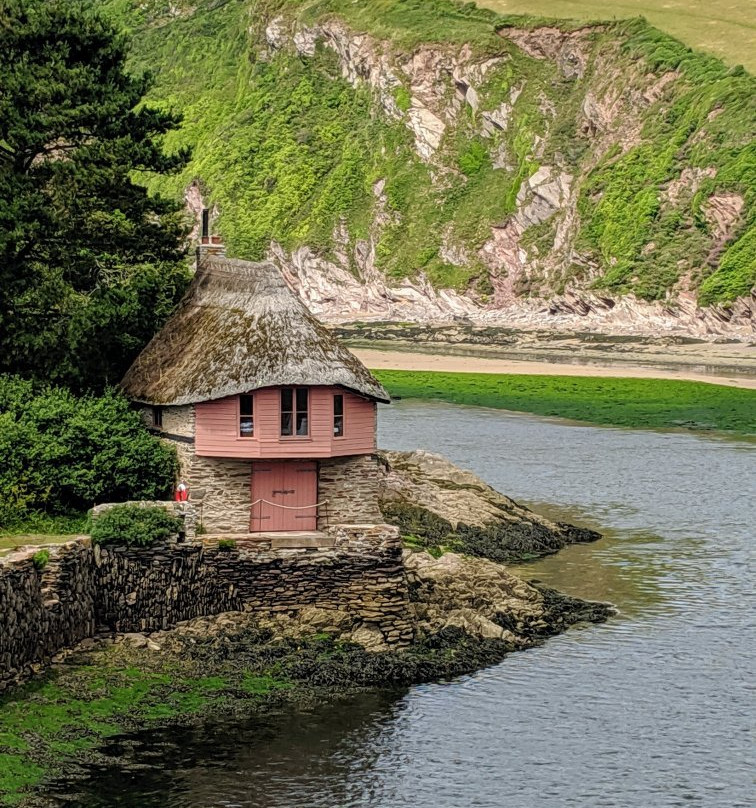 The Bantham to Thurlestone Circular Walk-Thurlestone必去景点