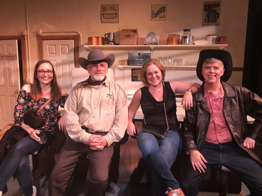 Coastal Repertory Theater-半月湾必去景点