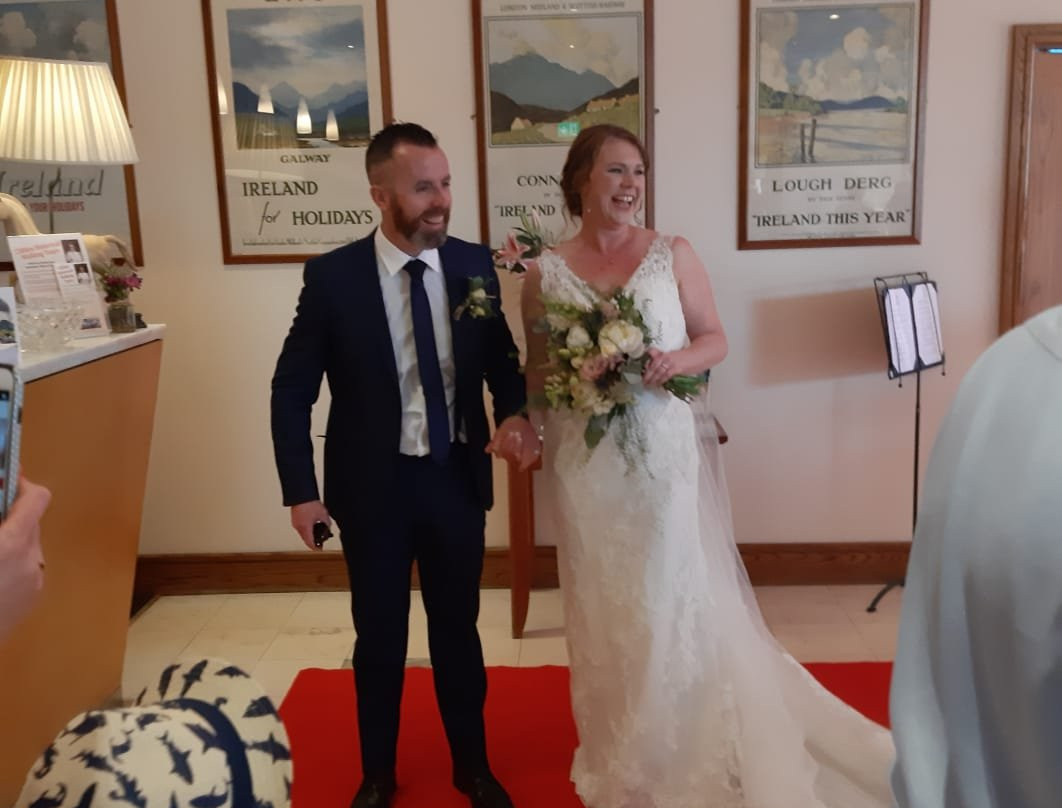 克利夫登站酒店