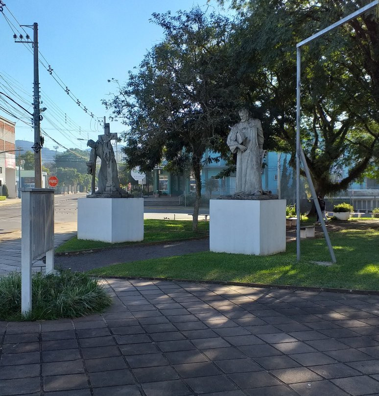 ParóquiaSão Miguel-Dois Irmaos必去景点