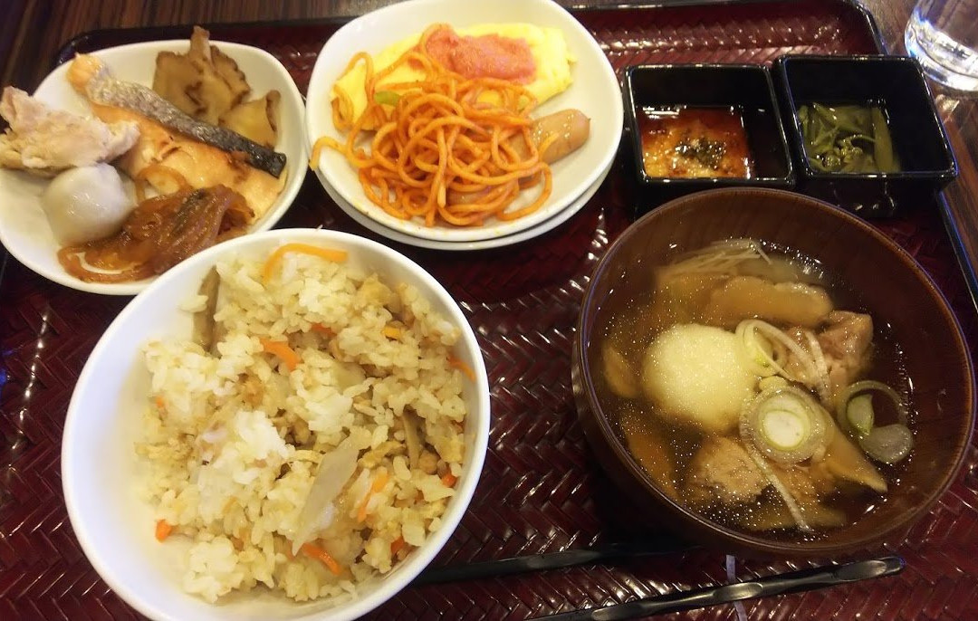 秋田多米酒店主图