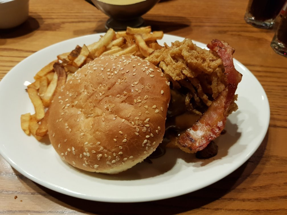 Mic Mac Bar & Grill (达特茅斯)餐厅/美食点评 餐厅地址/餐厅电话/餐厅周边信息/餐厅推荐菜