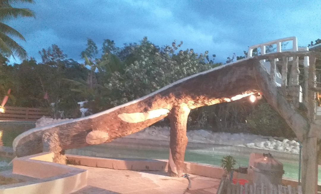 Royal Farm Resort主图