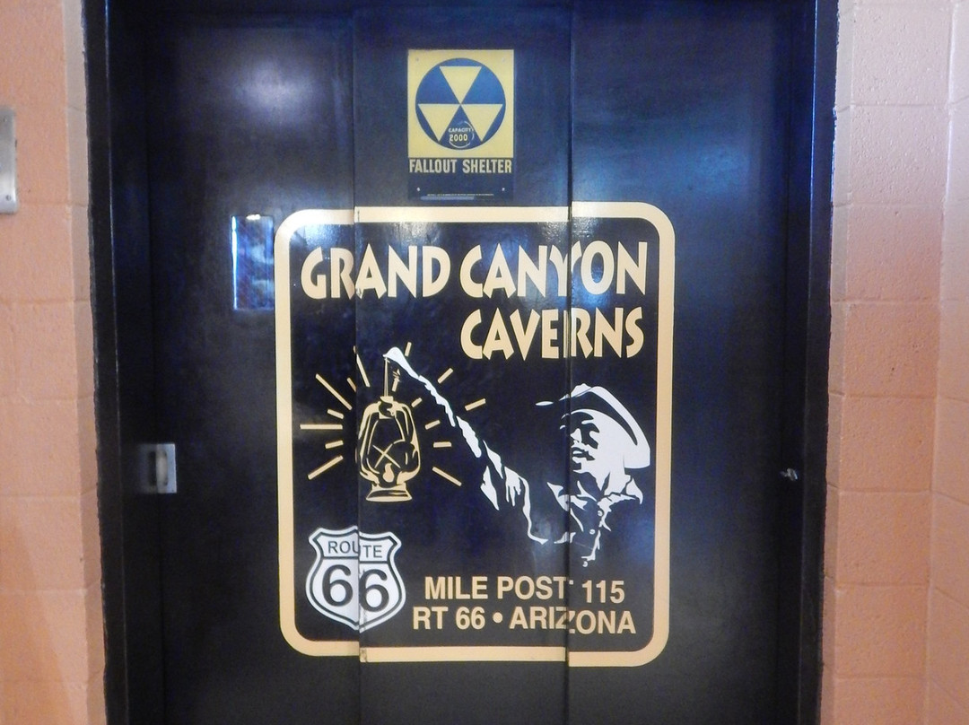 Grand Canyon Caverns Tours-皮奇斯普林斯必去景点