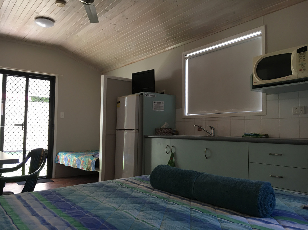 Sarina Palms Caravan and Cabins Village