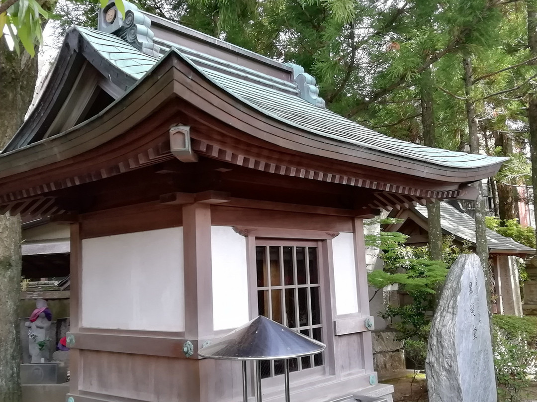 Tatsue-ji Kurogamido-小松岛市必去景点