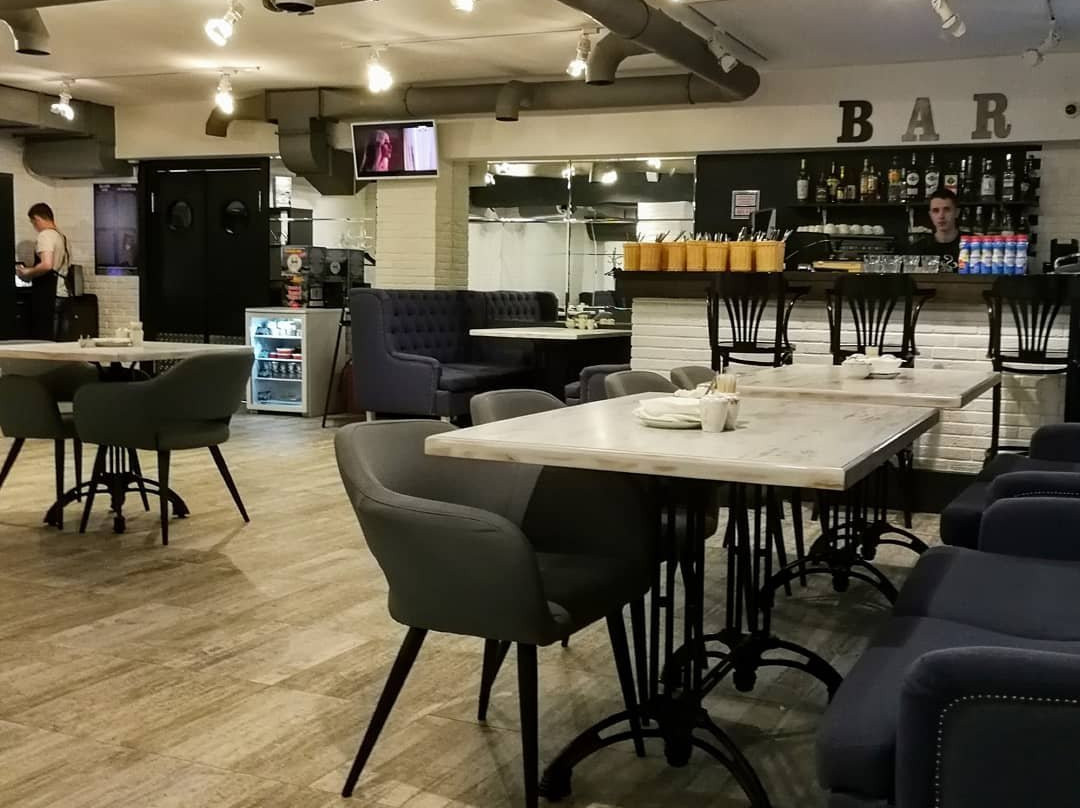 Silver House Hotel主图