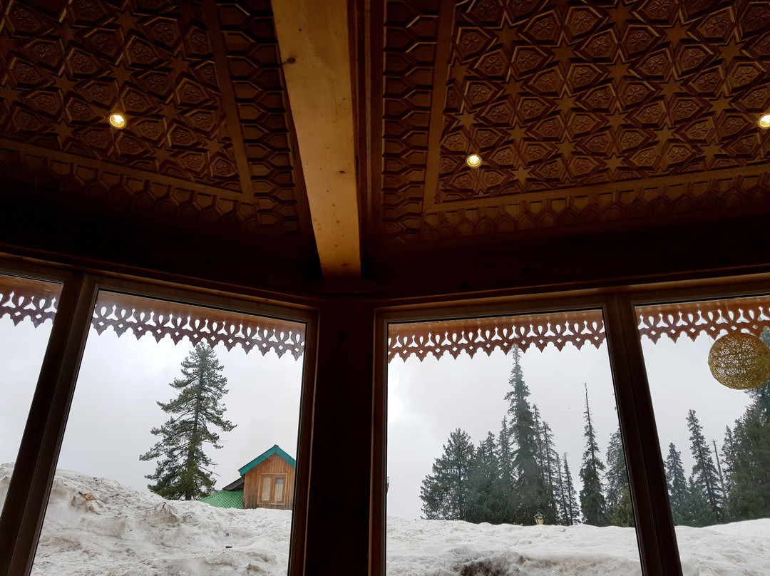 Kolahoi Green Heights Gulmarg主图