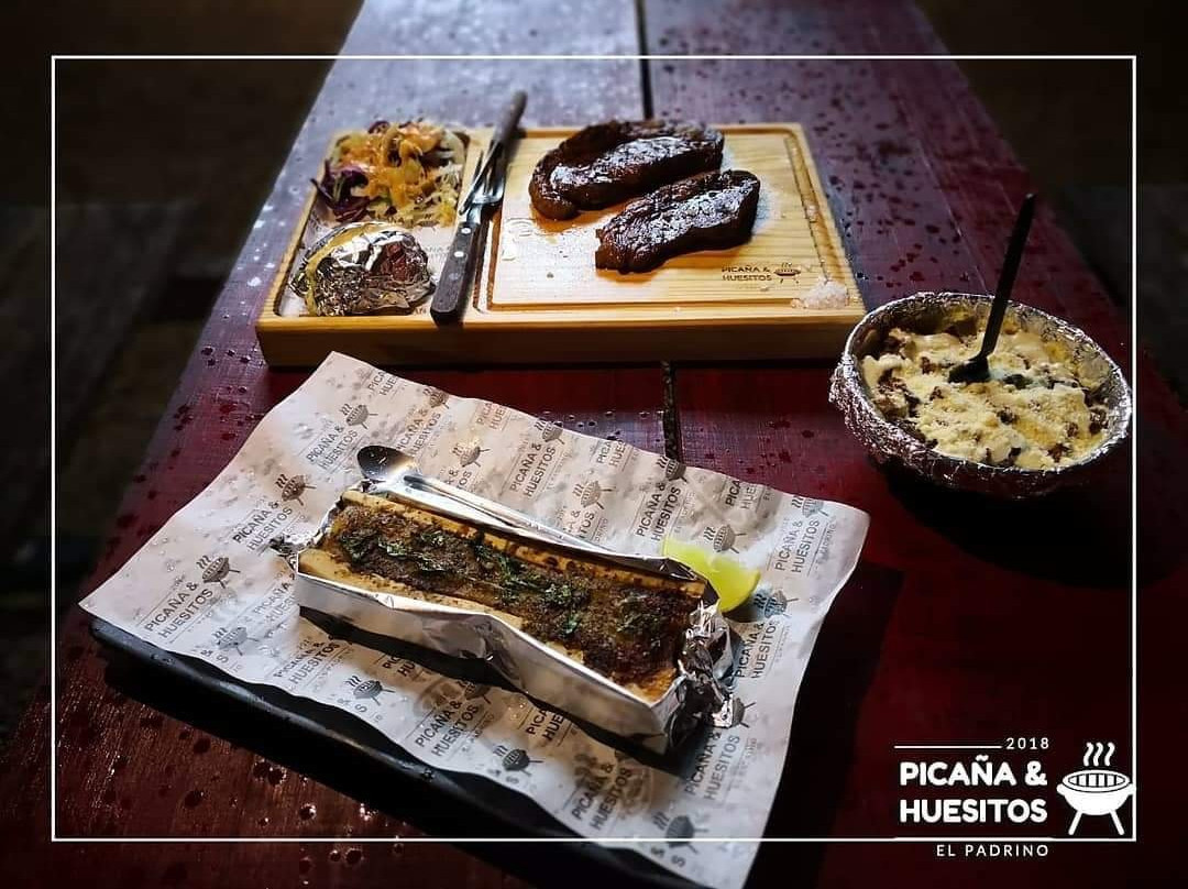 Calderitas餐馆和美食-Picaña & Huesitos El Padrino