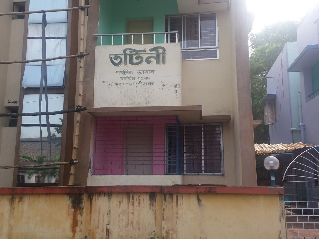 Tatini Tourist Lodge