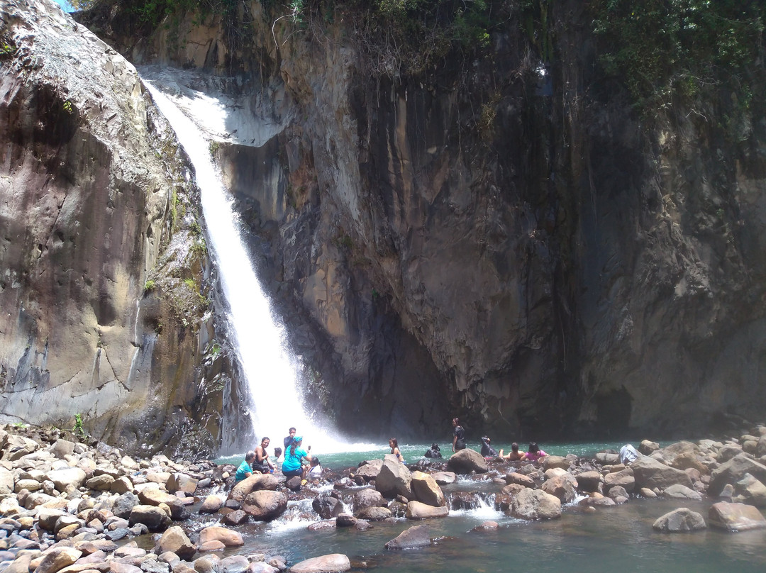 Tinago Falls景点图片