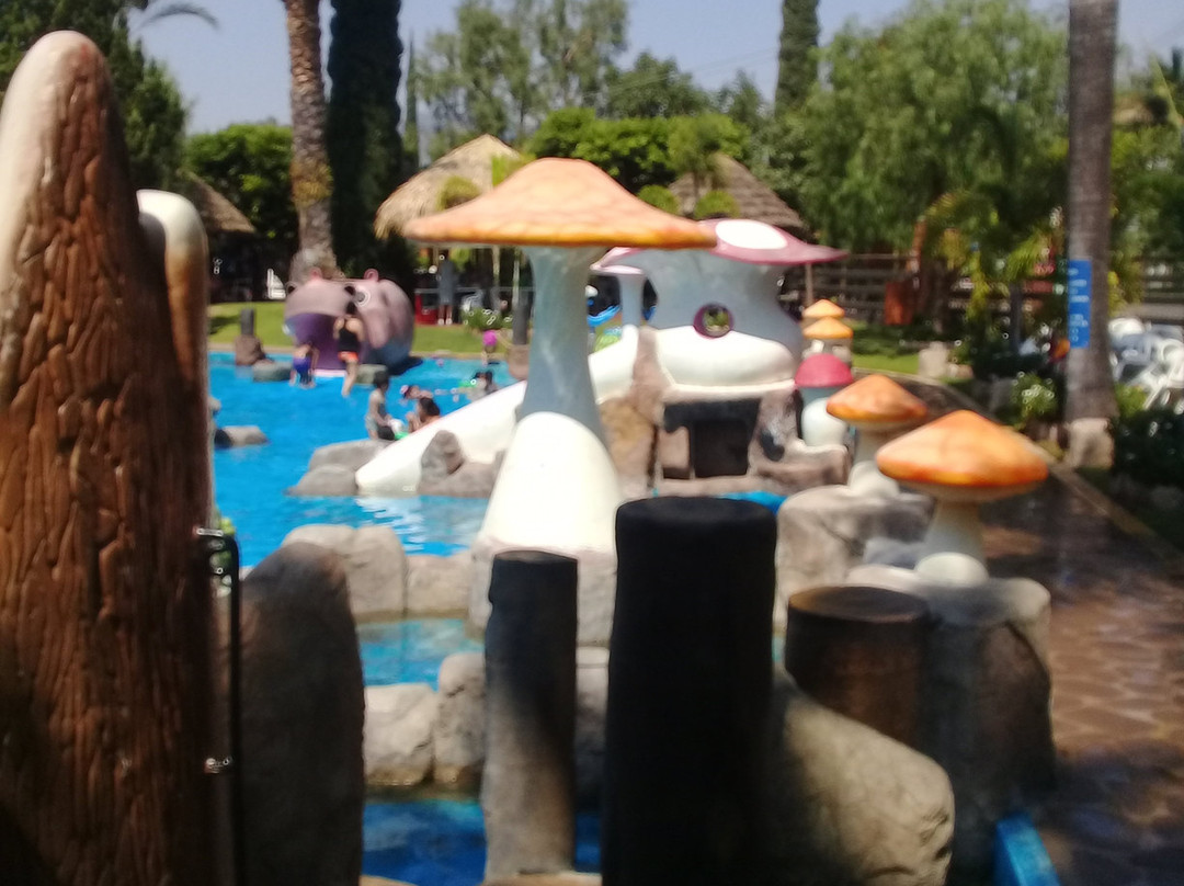 Centro Recreativo Agua Caliente景点图片