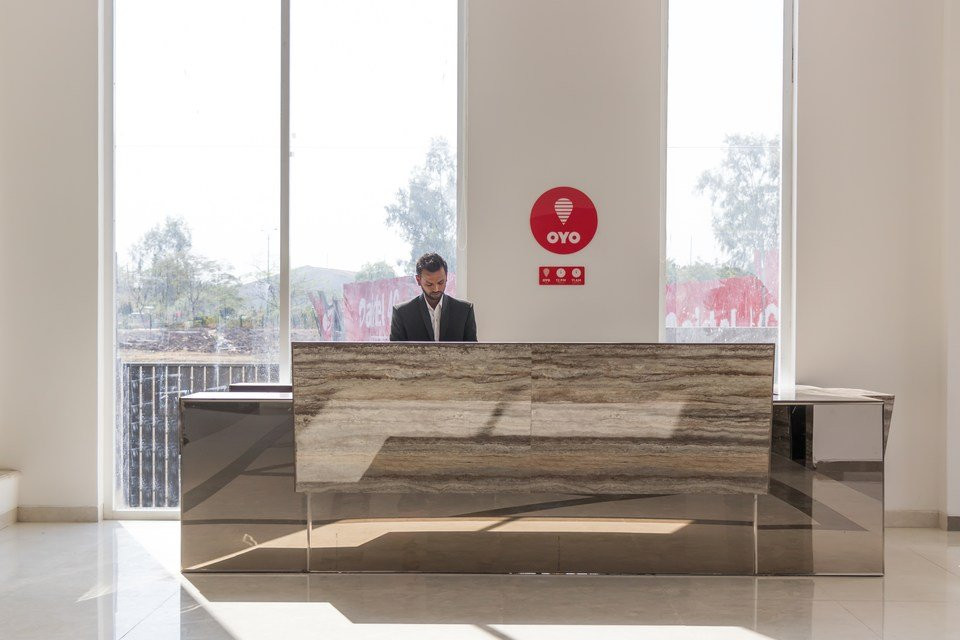 OYO 13012 HR 绿地酒店主图