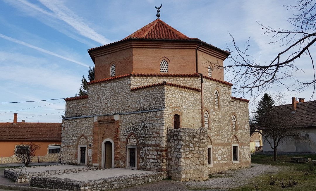 Malkocs Bej Mosque景点图片