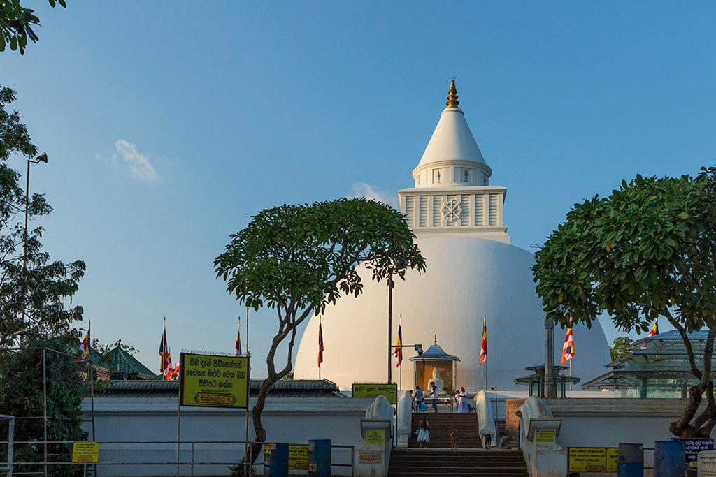 Kiri Vehera-卡塔拉伽马必去景点