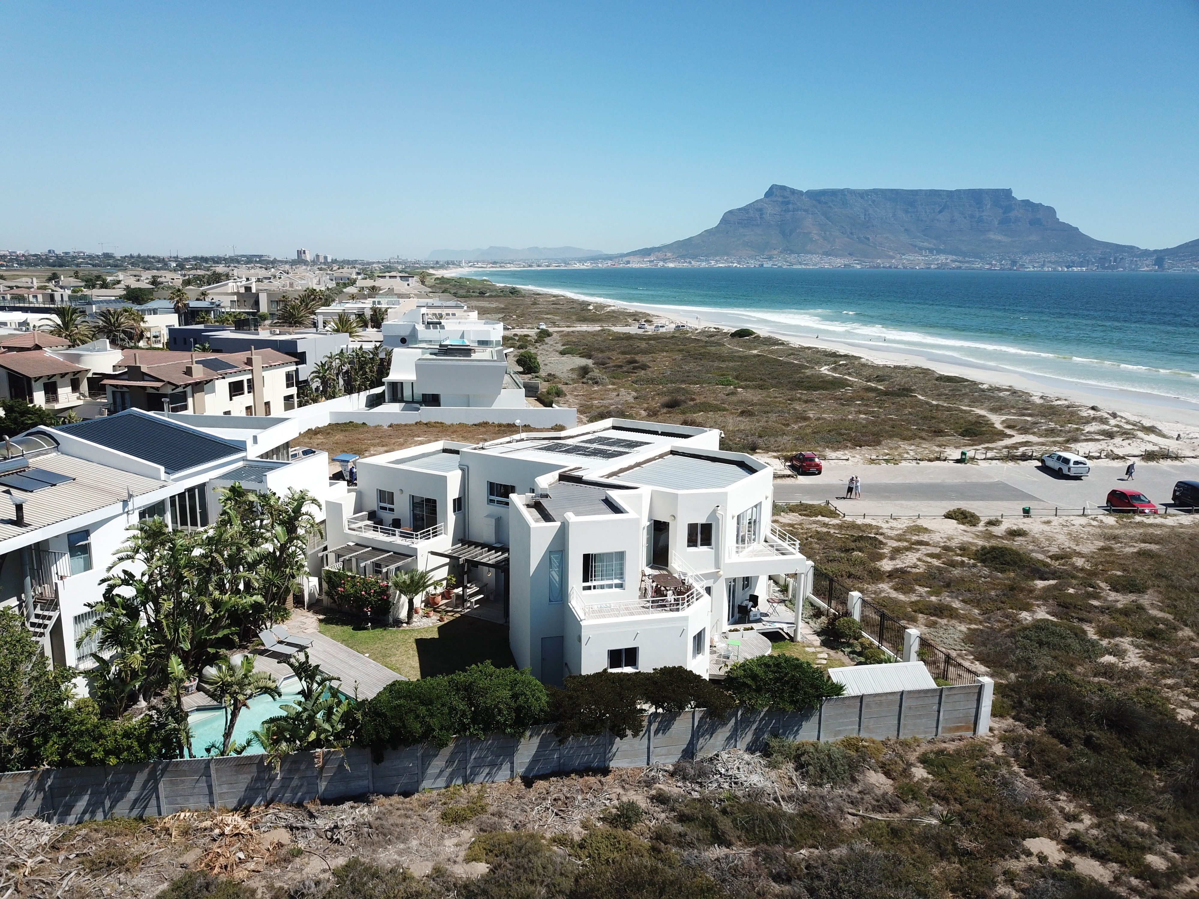 Ocean 12 Guesthouse-泳池