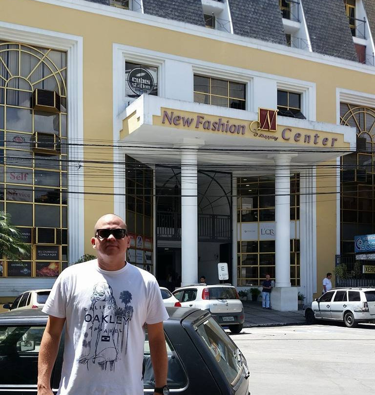 Shopping New Fashion Center