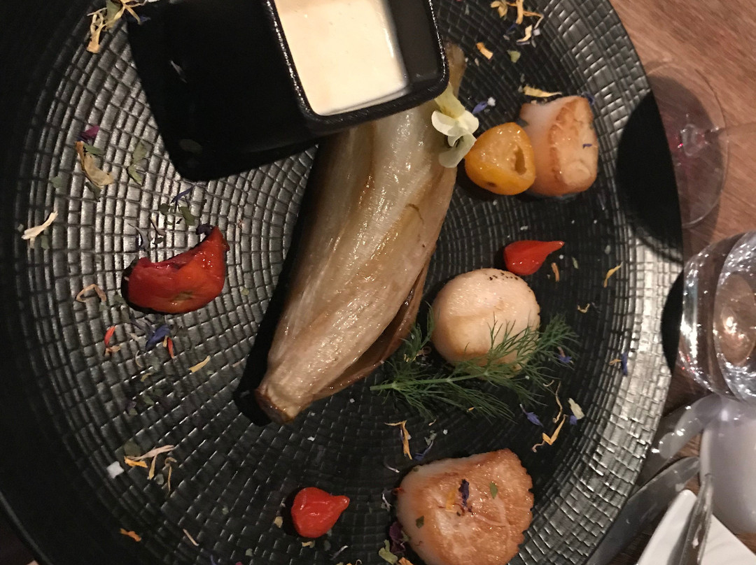 蒙大拿套房酒店主图