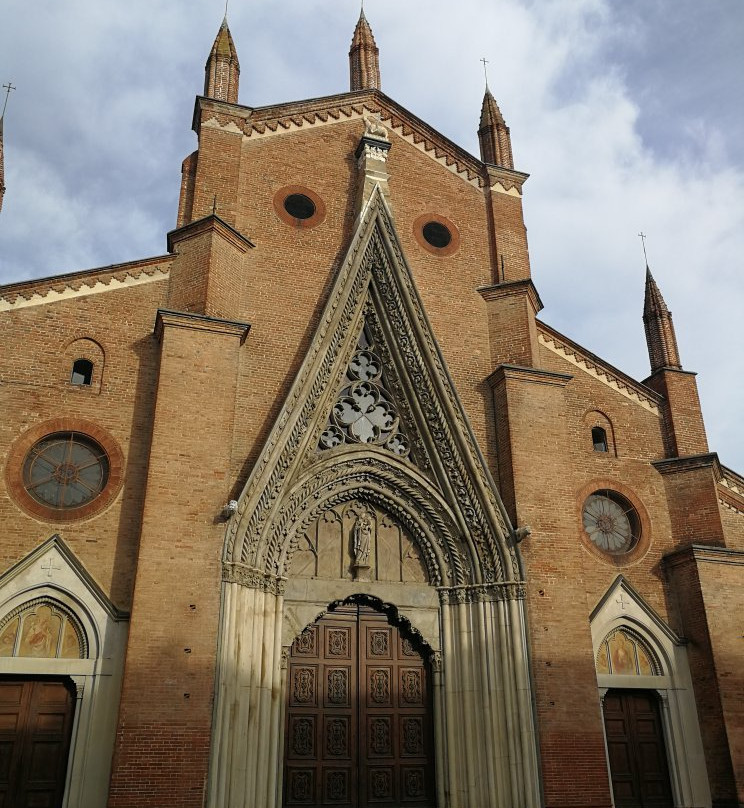 Duomo di Chieri-基耶里必去景点