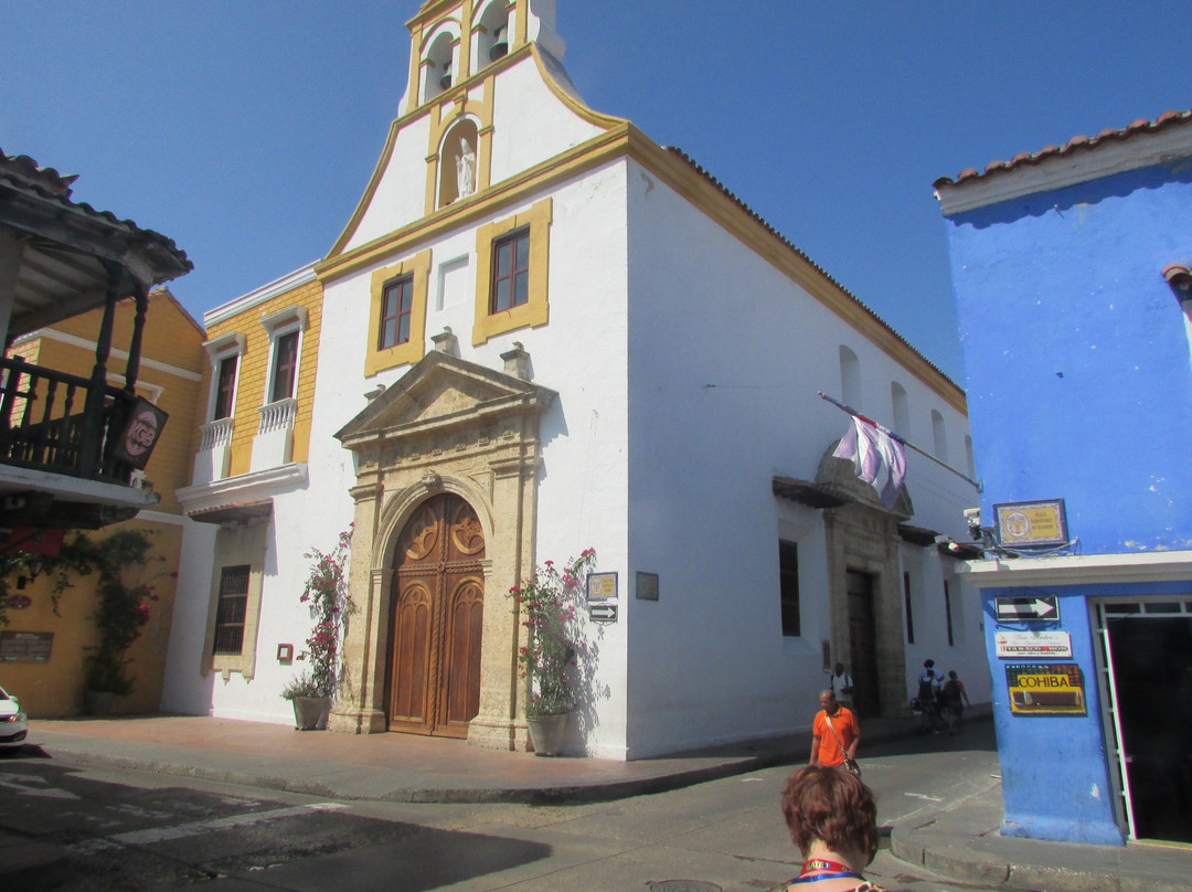 Iglesia de Santo Toribio景点图片