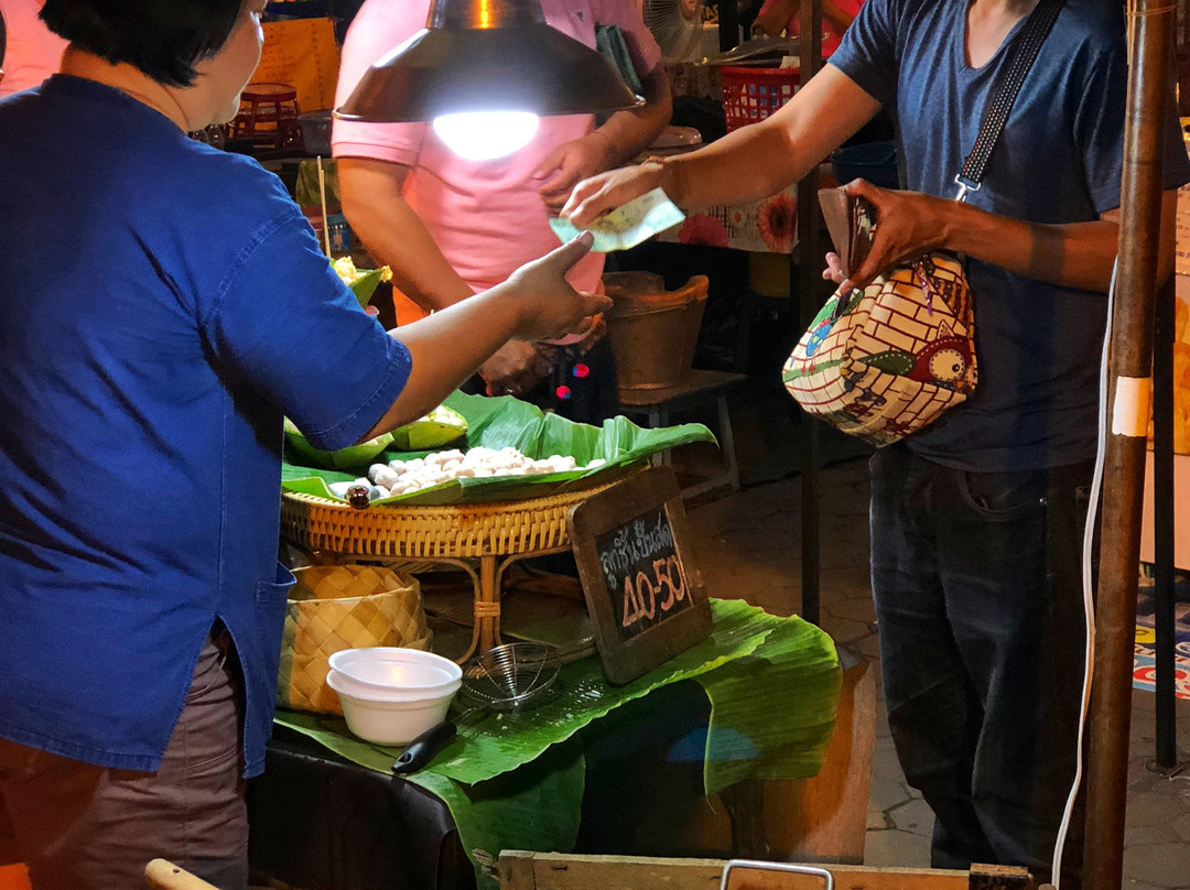Chiang Mai Gate Night Market-清迈必去景点