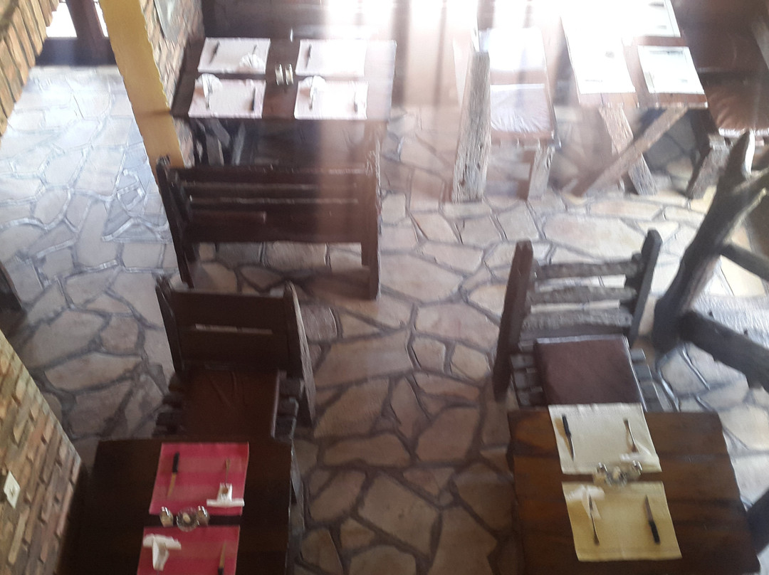 Kombat旅游攻略图片