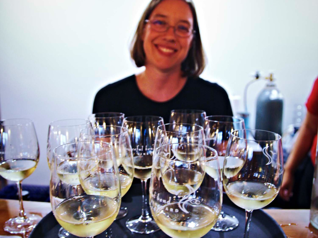 Peaceful Bend Vineyard-Steelville必去景点