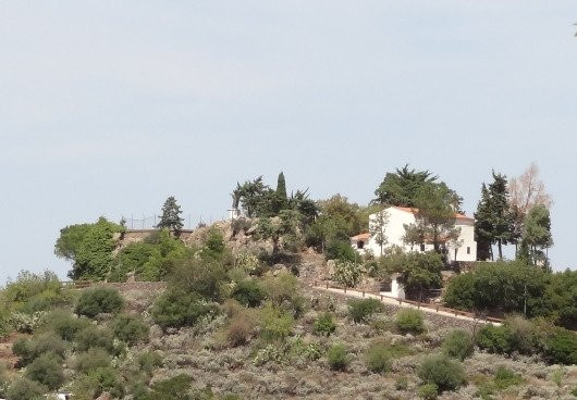 Chiesa della Madonna del Carmelo-Dorgali必去景点
