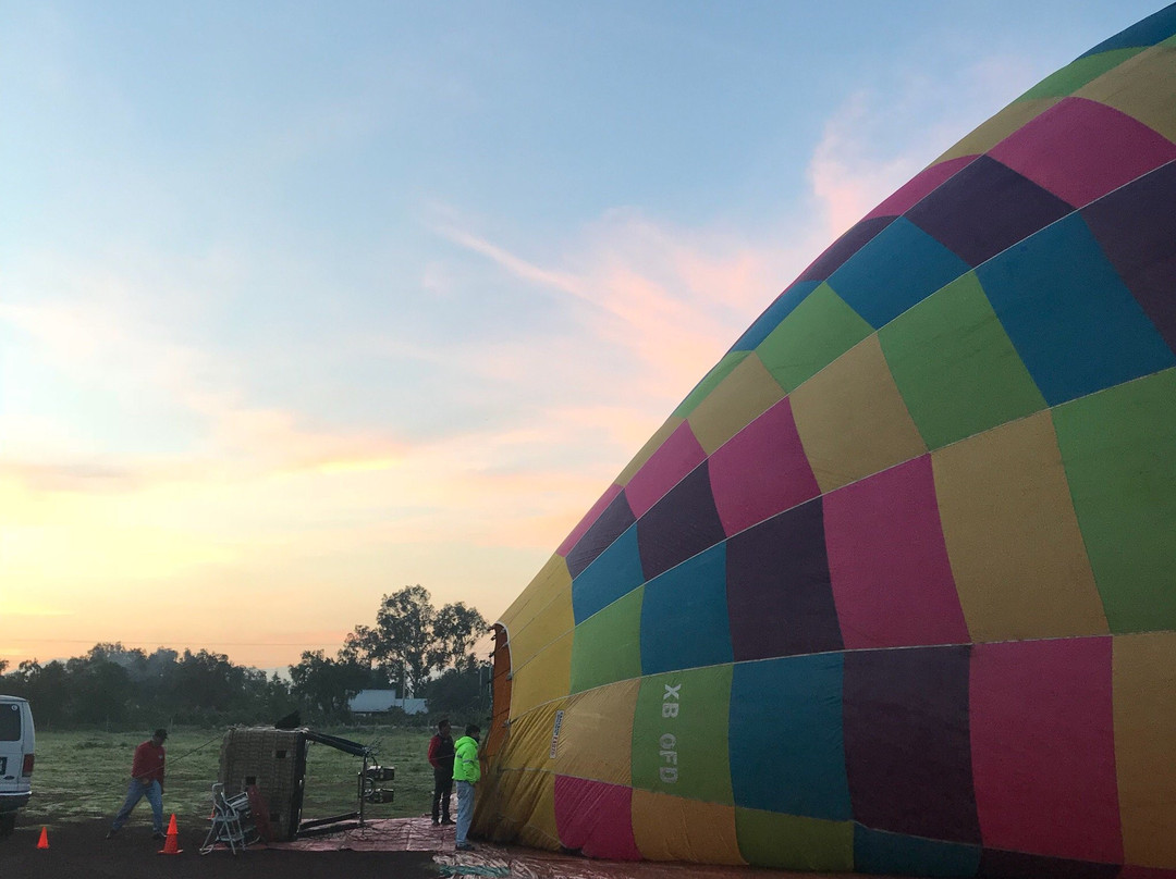 Cameron Balloon Flights-特拉尔内潘特拉必去景点